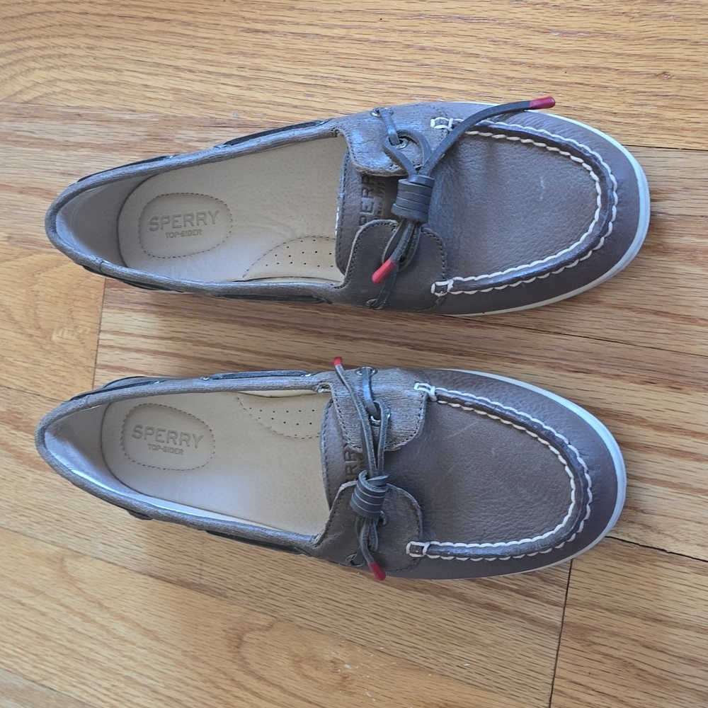 Sperry barrelfish taupe slip on shoes